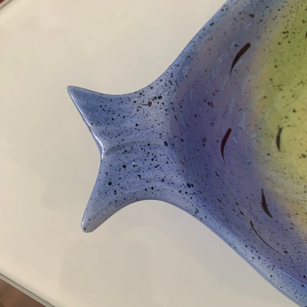 Vintage 1999 Suvannah Warren Signed Ceramic Fish Bowl Dish Hand Painted Signed